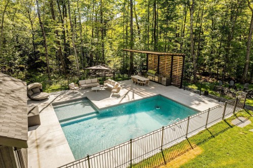 Piscine - 27 Rue De L'Orée-Des-Bois, Saint-Denis-De-Brompton, QC - Outdoor