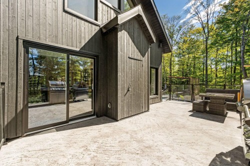 Balcon - 27 Rue De L'Orée-Des-Bois, Saint-Denis-De-Brompton, QC - Outdoor With In Ground Pool