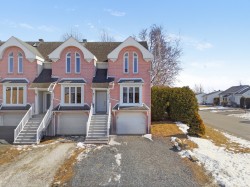 4940 Rue Grimard Sherbrooke (Brompton/Rock Forest/Saint-Élie/Deauville), QC J1N 2G7