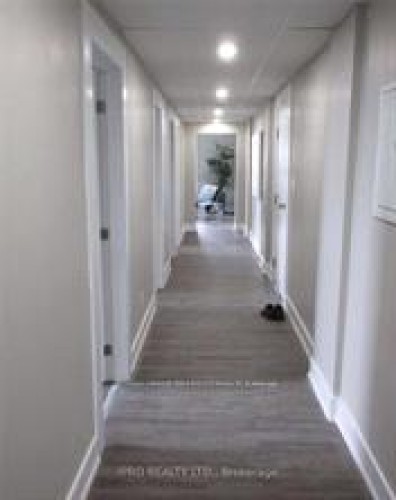 835 King Street E, Hamilton, ON 