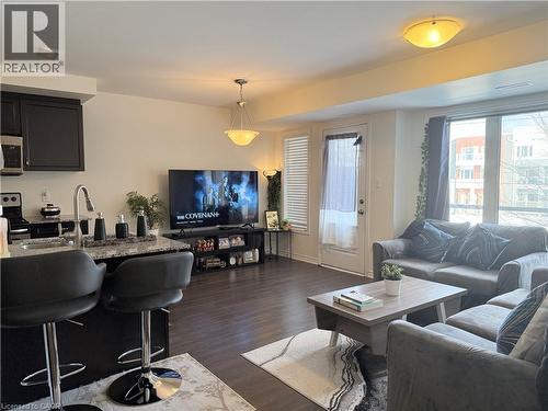 922 Apple Hill Lane, Kitchener, ON - Indoor Photo Showing Living Room