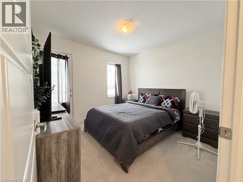 922 Apple Hill Lane, Kitchener, ON - Indoor Photo Showing Bedroom