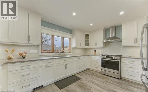 449 Greenfield Avenue, Kitchener, ON - Indoor Photo Showing Kitchen With Upgraded Kitchen