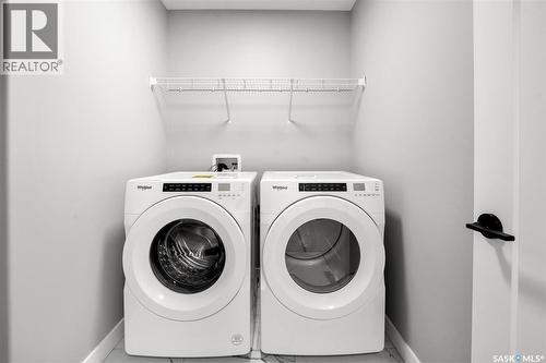 313 Veterans Drive, Warman, SK - Indoor Photo Showing Laundry Room