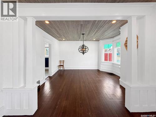 376 5Th Avenue Nw, Swift Current, SK - Indoor Photo Showing Other Room