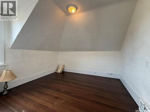 376 5Th Avenue Nw, Swift Current, SK - Indoor Photo Showing Other Room