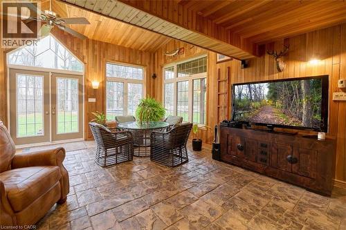 1078 Berlett'S Road, St. Agatha, ON - Indoor Photo Showing Living Room