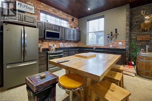 1078 Berlett'S Road, St. Agatha, ON - Indoor
