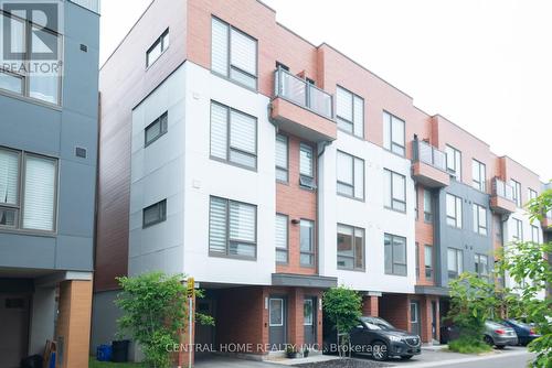 1625 PLEASURE VALLEY PATH N  Oshawa, ON L1G 0E3