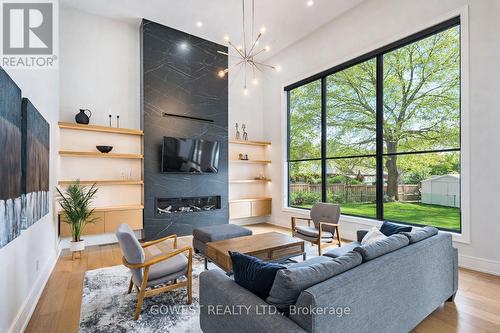 402 Niar Avenue, Mississauga, ON - Indoor