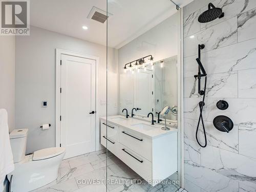 402 Niar Avenue, Mississauga, ON - Indoor Photo Showing Bathroom