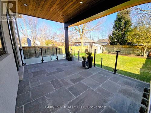 402 Niar Avenue, Mississauga, ON - Outdoor With Deck Patio Veranda