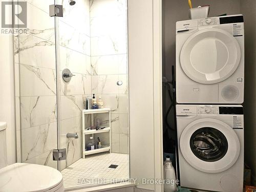 1506 - 28 Interchange Way, Vaughan, ON - Indoor Photo Showing Laundry Room