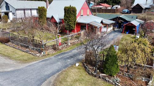 203 4th Avenue  Nakusp, BC V0G 1R0