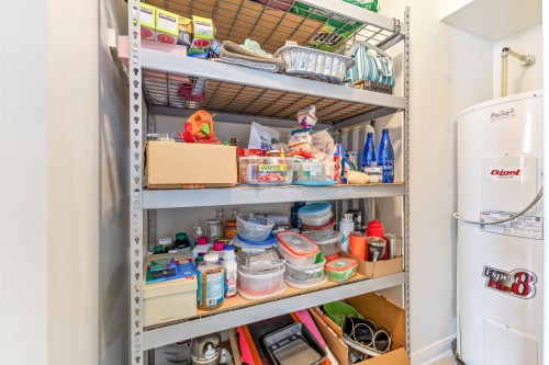 Rangement - 1406-1280 Rue St-Jacques, Montréal (Ville-Marie), QC - Indoor With Storage