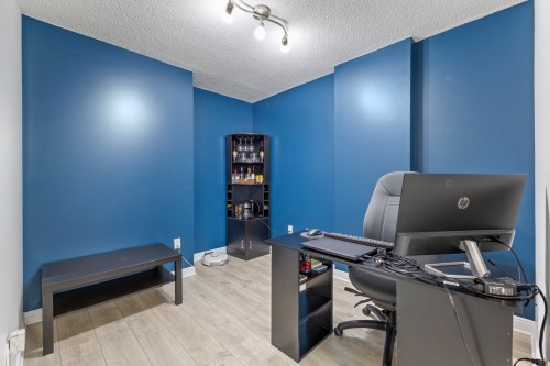 Bureau - 1406-1280 Rue St-Jacques, Montréal (Ville-Marie), QC - Indoor Photo Showing Office