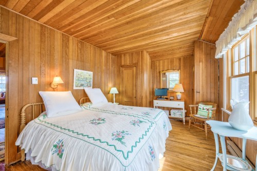 Bedroom - 921 Ch. D'Entrelacs, Entrelacs, QC - Indoor Photo Showing Bedroom