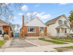 33 WILSON Avenue  Chatham, ON N7L 1K8