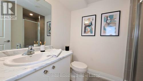 319 - 755 Omega Drive, Pickering, ON - Indoor Photo Showing Bathroom