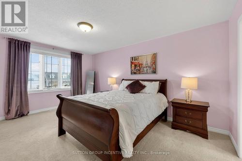 60 O'Neill Circle, Springwater, ON - Indoor Photo Showing Bedroom
