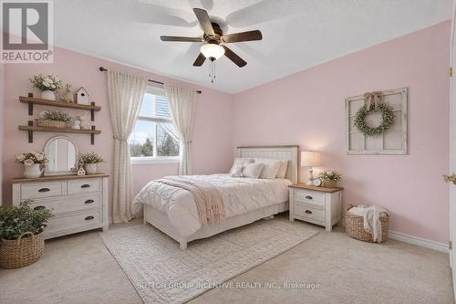 60 O'Neill Circle, Springwater, ON - Indoor Photo Showing Bedroom