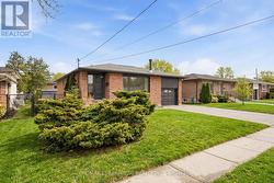 777 HILLCREST ROAD  Pickering, ON L1W 2P5