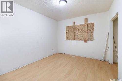 527 6Th Street E, Saskatoon, SK - Indoor Photo Showing Other Room