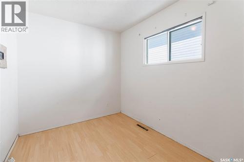 527 6Th Street E, Saskatoon, SK - Indoor Photo Showing Other Room