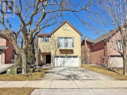 140 ROMAIN CRESCENT  Oakville, ON L6H 5A6