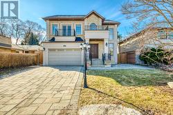 39 FOXWARREN DRIVE Toronto, ON M2K 1L1