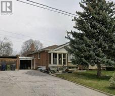 74 CAVEHILL CRESCENT Toronto, ON M1R 4P9