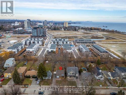 27 Pine Avenue S, Mississauga, ON - Outdoor With View