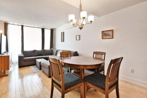 Dining Room - 305-375 Boul. Décarie, Montréal (Saint-Laurent), QC - Indoor Photo Showing Dining Room