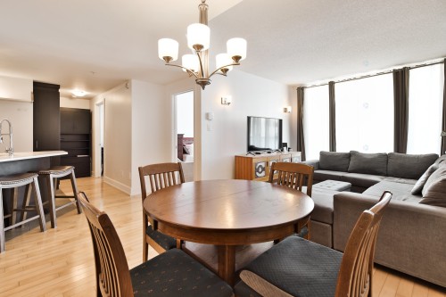 Dining Room - 305-375 Boul. Décarie, Montréal (Saint-Laurent), QC - Indoor Photo Showing Dining Room