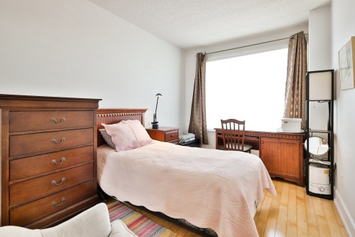 Bedroom - 305-375 Boul. Décarie, Montréal (Saint-Laurent), QC - Indoor Photo Showing Bedroom