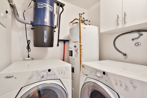 Laundry - 305-375 Boul. Décarie, Montréal (Saint-Laurent), QC - Indoor Photo Showing Laundry Room