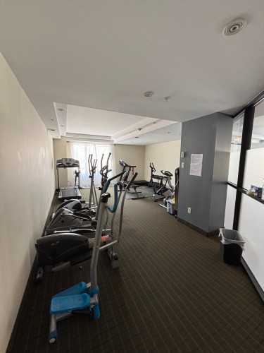 Exercise Room - 305-375 Boul. Décarie, Montréal (Saint-Laurent), QC - Indoor Photo Showing Gym Room