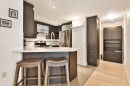 Kitchen - 305-375 Boul. Décarie, Montréal (Saint-Laurent), QC  - Indoor Photo Showing Kitchen With Upgraded Kitchen 
