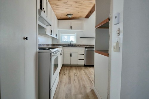 Cuisine - 1510 Route Ste-Anne E., Yamachiche, QC - Indoor Photo Showing Kitchen