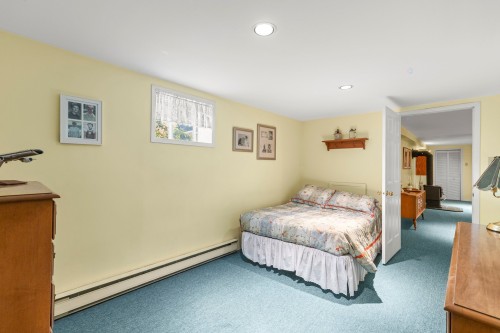 Chambre à coucher - 117 Rue Melrose, Hudson, QC - Indoor Photo Showing Bedroom