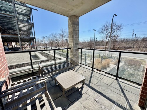 Patio - 101-79 Av. Elm, Beaconsfield, QC - Outdoor With Exterior