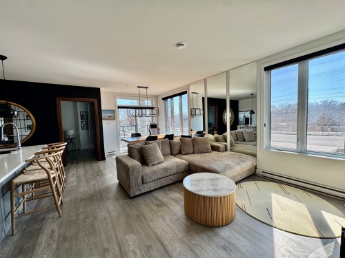 Living Room - 101-79 Av. Elm, Beaconsfield, QC - Indoor Photo Showing Living Room
