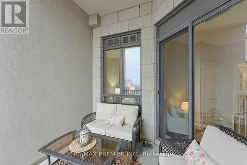 Ph20 - 16 Dallimore Circle, Toronto, ON -  With Exterior