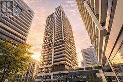 PH08 - 95 ONEIDA CRESCENT  Richmond Hill, ON L4B 0H5