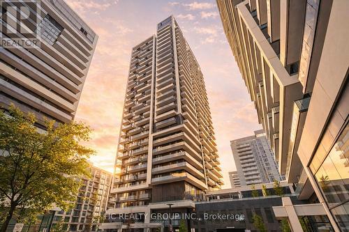 PH08 - 95 ONEIDA CRESCENT  Richmond Hill, ON L4B 0H5