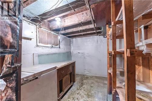 35 Sherman Avenue N, Hamilton, ON - Indoor