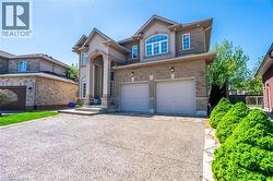 24 EDGECROFT Crescent Stoney Creek, ON L8J 3Y6