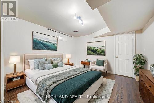 4781 Crystal Rose Drive, Mississauga, ON - Indoor Photo Showing Bedroom