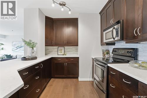 702 902 Spadina Crescent E, Saskatoon, SK - Indoor Photo Showing Kitchen
