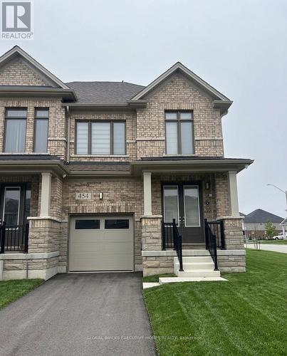 454 ROBERT WOOLNER STREET  North Dumfries, ON N0B 1E0